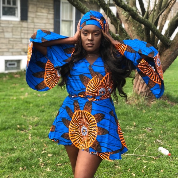 Dress does not come with hair turban !! - Picture 1 of 1